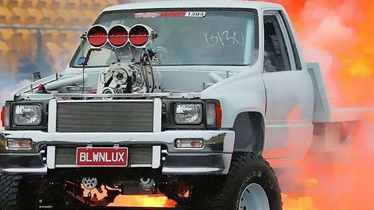 blwnlux-1987-toyota-hilux