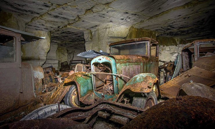 stash-of-wwii-era-cars-hidden-in-french-quarry