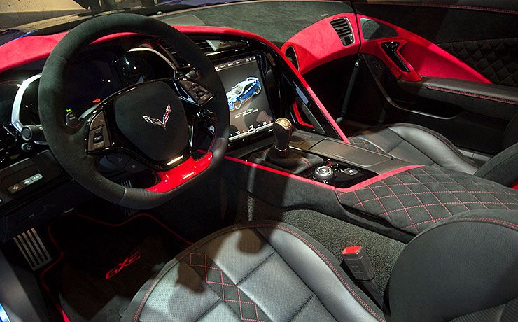 2018 Genovation GXE interior