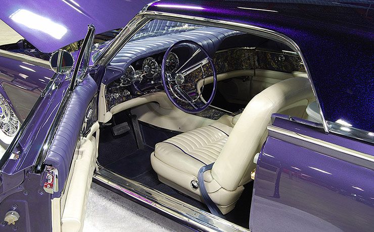 1962 Ford Thunderbird 'Ultra Violet' interior
