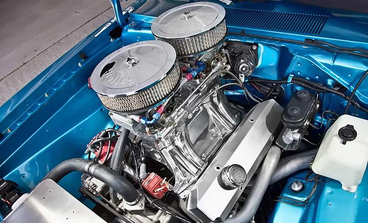 Chrysler 470ci big-block in 1971 Plymouth Duster