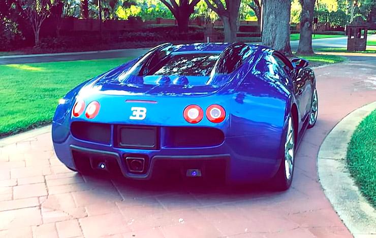 Bugatti Veyron replica rear