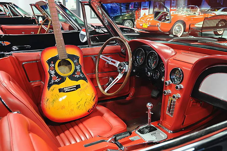 Dream Baby 1967 Corvette once owned by Roy Orbison