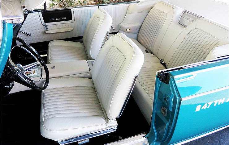 1963 Chrysler 300 Pace Setter interior