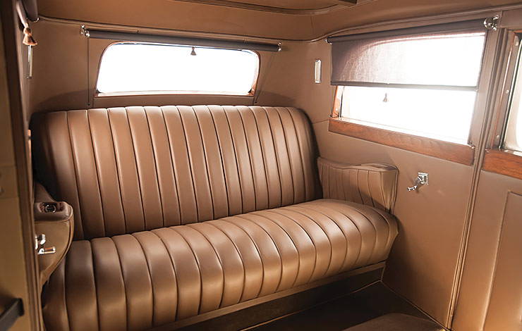1932 Marmon HCM V12 sedan interior back seats
