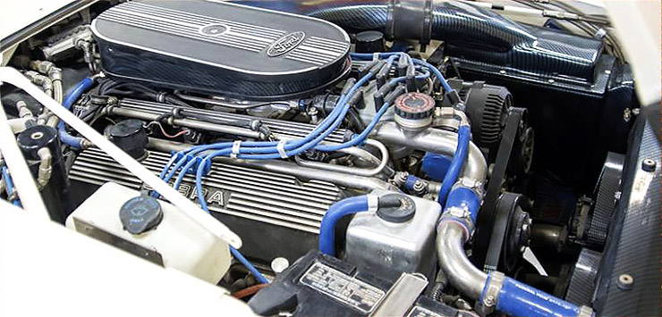 Custom 1961 Lincoln Continental motor