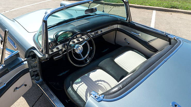 1955 Ford Thunderbird interior