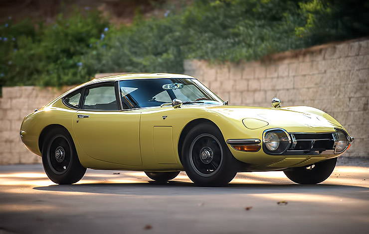 1967 Toyota 2000 GT front right