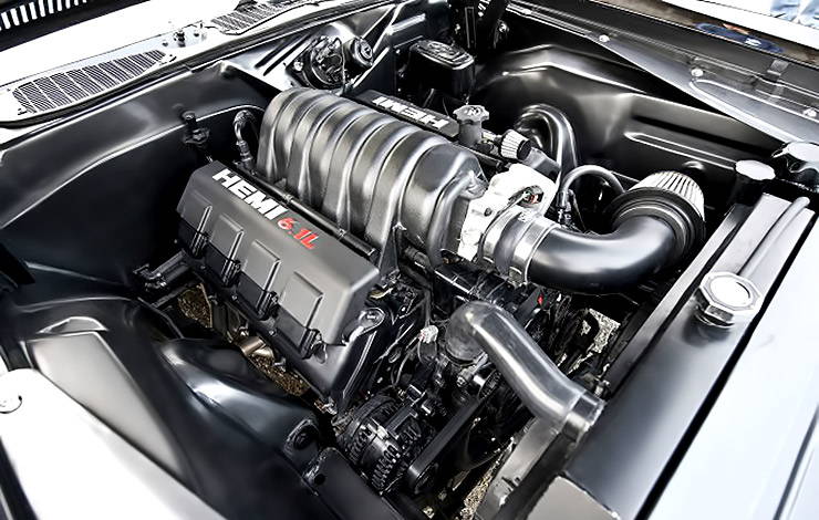 1973 Plymouth 'Cuda Blackend Hemi engine