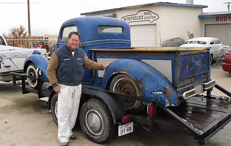 Gene Winfield reunites with his former shop truck Bronze Coated Beauty in 2008
