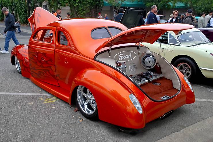 1939 Ford Coupe Street Rod rear end and trunk