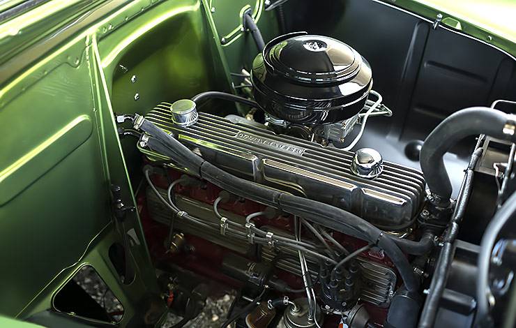 1949 Chevy Custom the Devil’s Lettuce engine