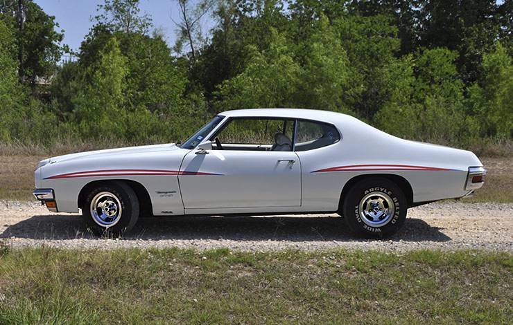 1970 Pontiac Tempest GT-37 left side