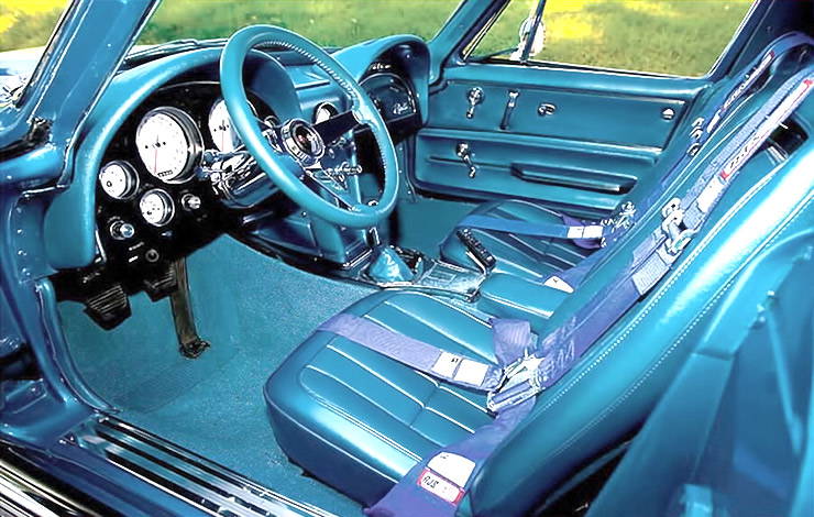 1965 Chevrolet Corvette 'Blue Angel' interior