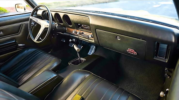 Limelight Green 1969 Pontiac GTO interior