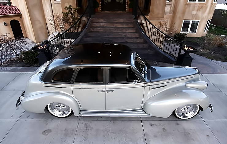 1939 Buick 4-Door Special 'The Duchess' hot rod built by Kindig-It Design