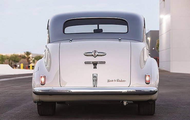 1939 Buick 4-Door Special 'The Duchess' hot rod rear end