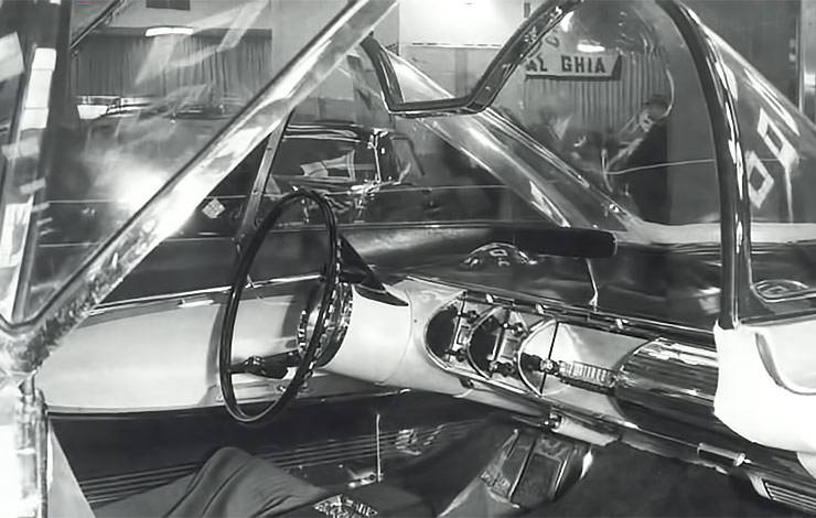 1955 Lincoln Futura nterior