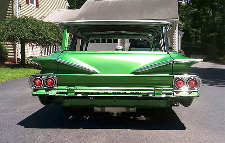 Mike Rowell's 1960 Chevrolet Parkwood wagon rear end
