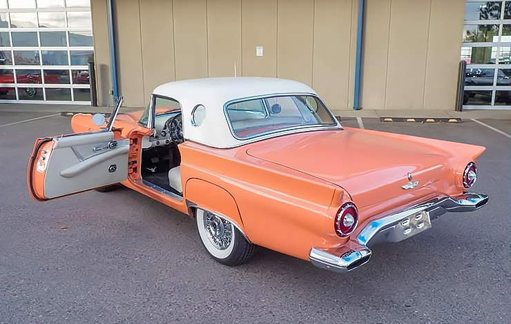 1957 Ford Thunderbird rear end